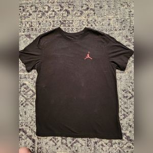 Black men's t-shirt